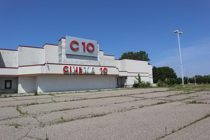 Cinema 10 - June 2021 - Now Closed (newer photo)